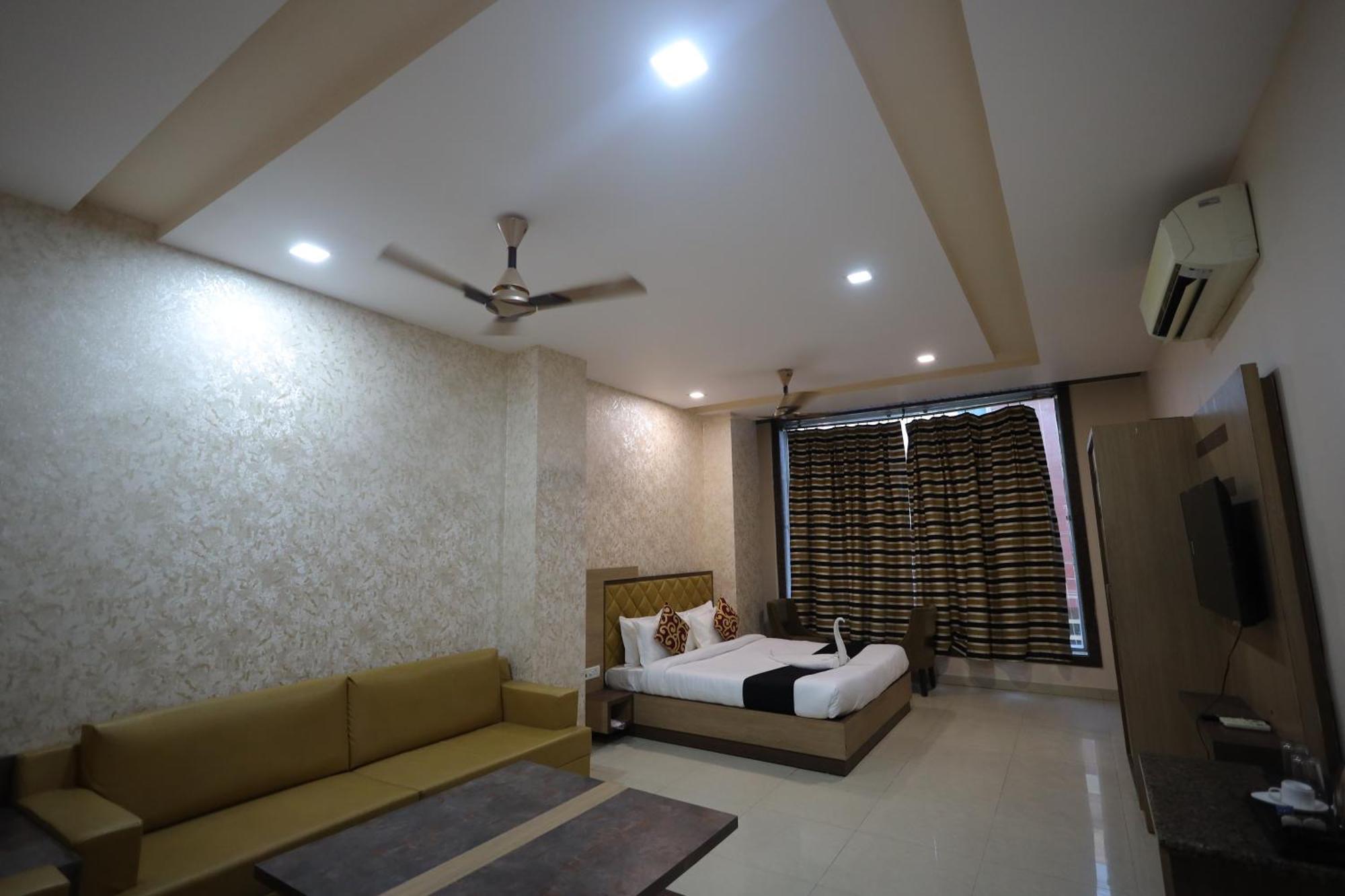 Hotel Bhagyaraj Palace A Luxury Hotel Keshavpuram Kánpur Exteriér fotografie